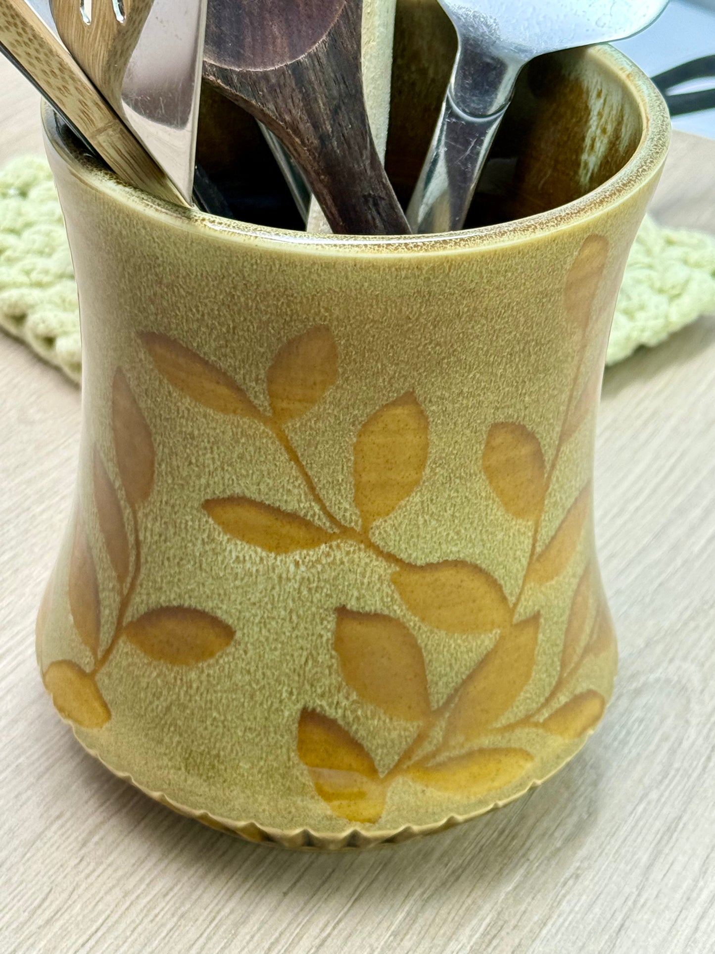 Almond & Amber Utensil Crock