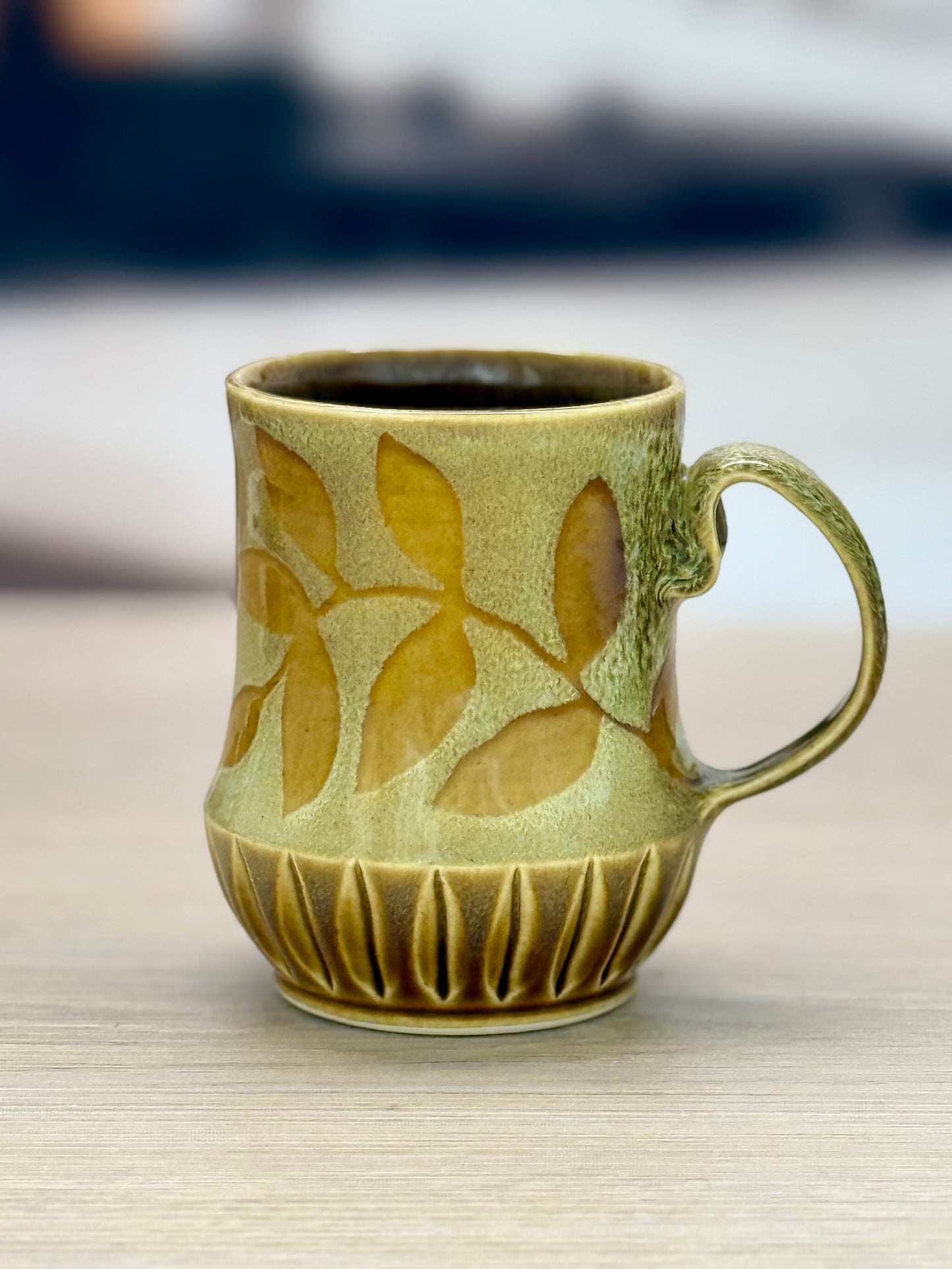 Almond & Amber Leaf Mug